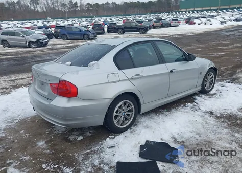 2010 BMW 328I xDrive z USA, uszkodzony, nr VIN WBAPK5C54AA651220